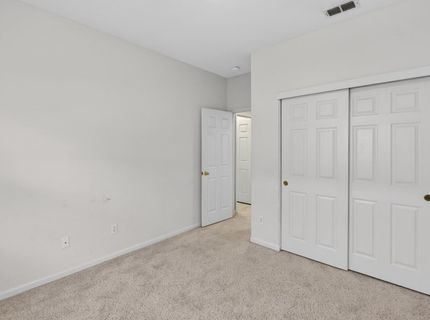 9795 W Taron Dr, Elk Grove, CA 95757 Photo