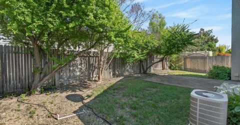 9795 W Taron Dr, Elk Grove, CA 95757 Photo