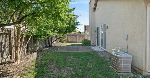 9795 W Taron Dr, Elk Grove, CA 95757 Photo