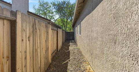 9795 W Taron Dr, Elk Grove, CA 95757 Photo