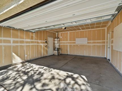 9795 W Taron Dr, Elk Grove, CA 95757 Photo