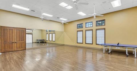 9795 W Taron Dr, Elk Grove, CA 95757 Photo