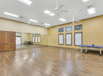 9795 W Taron Dr, Elk Grove, CA 95757 Photo