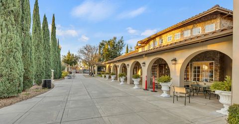 9795 W Taron Dr, Elk Grove, CA 95757 Photo