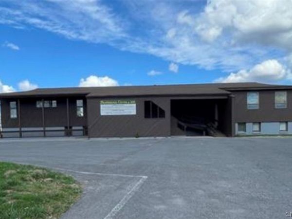 210 Old Campion Road, New Hartford, NY 13413