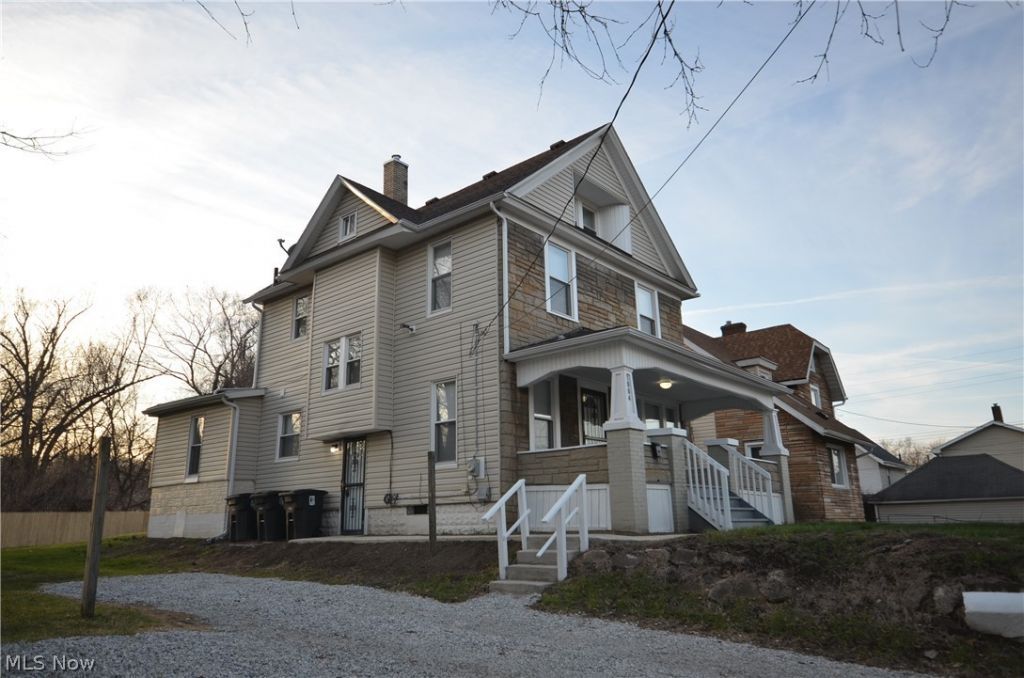 1064 Lane Street, Akron, OH 44307 Main Photo