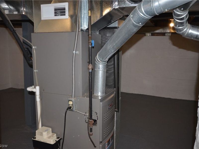 1064 Lane Street, Akron, OH 44307 Photo 35