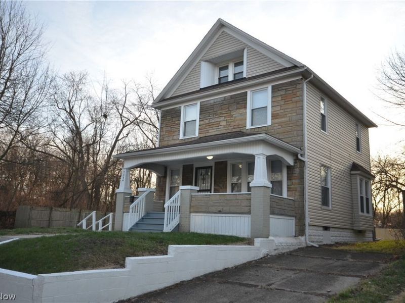 1064 Lane Street, Akron, OH 44307 Photo 4