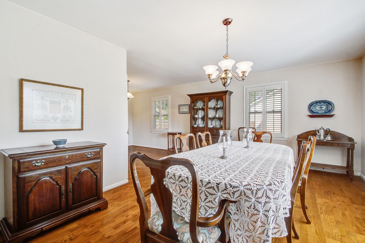 677 Pawley Road Photo 10