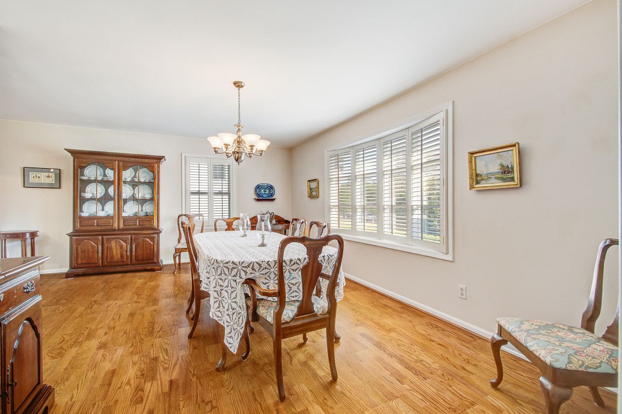 677 Pawley Road Photo 12