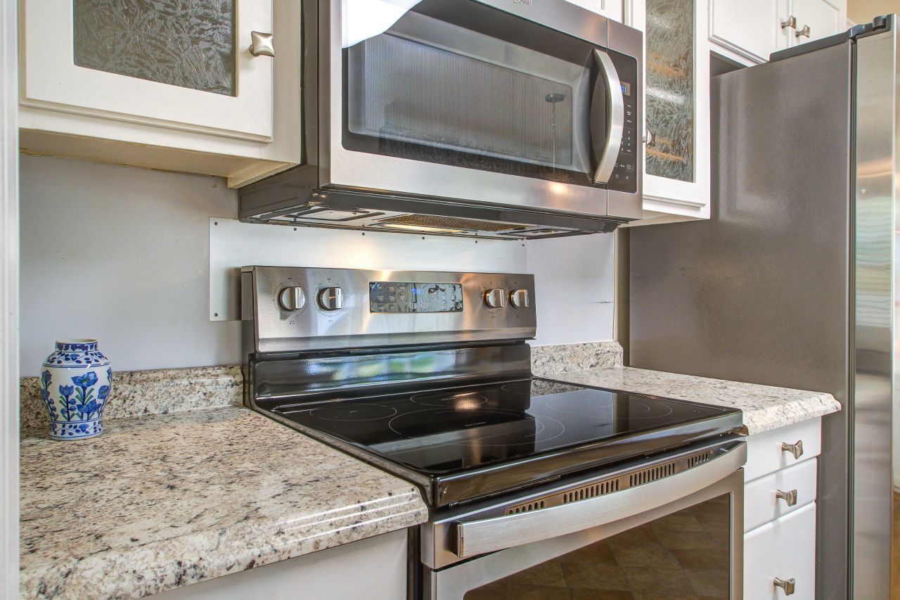 677 Pawley Road Photo 15