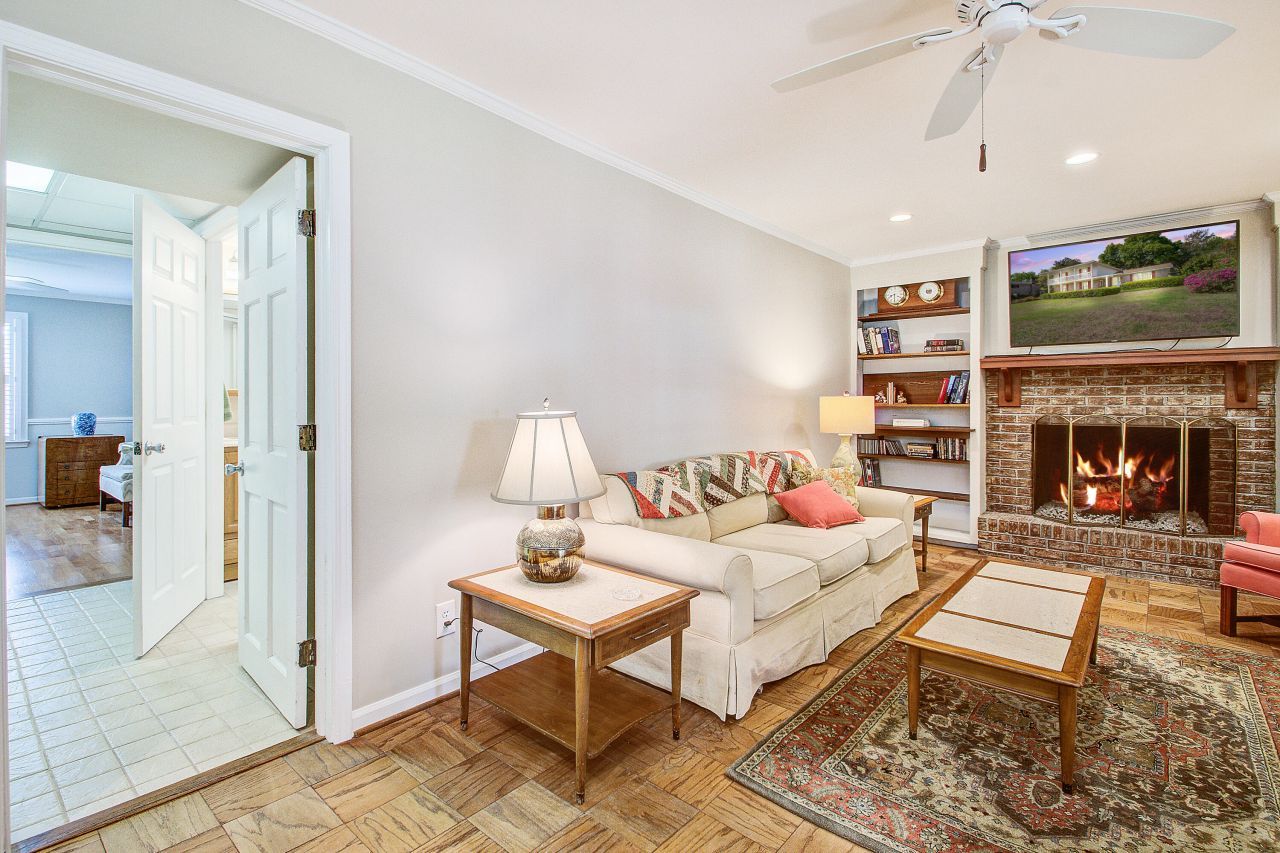 677 Pawley Road Photo 25