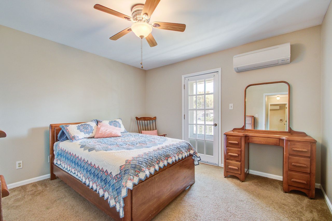 677 Pawley Road Photo 43