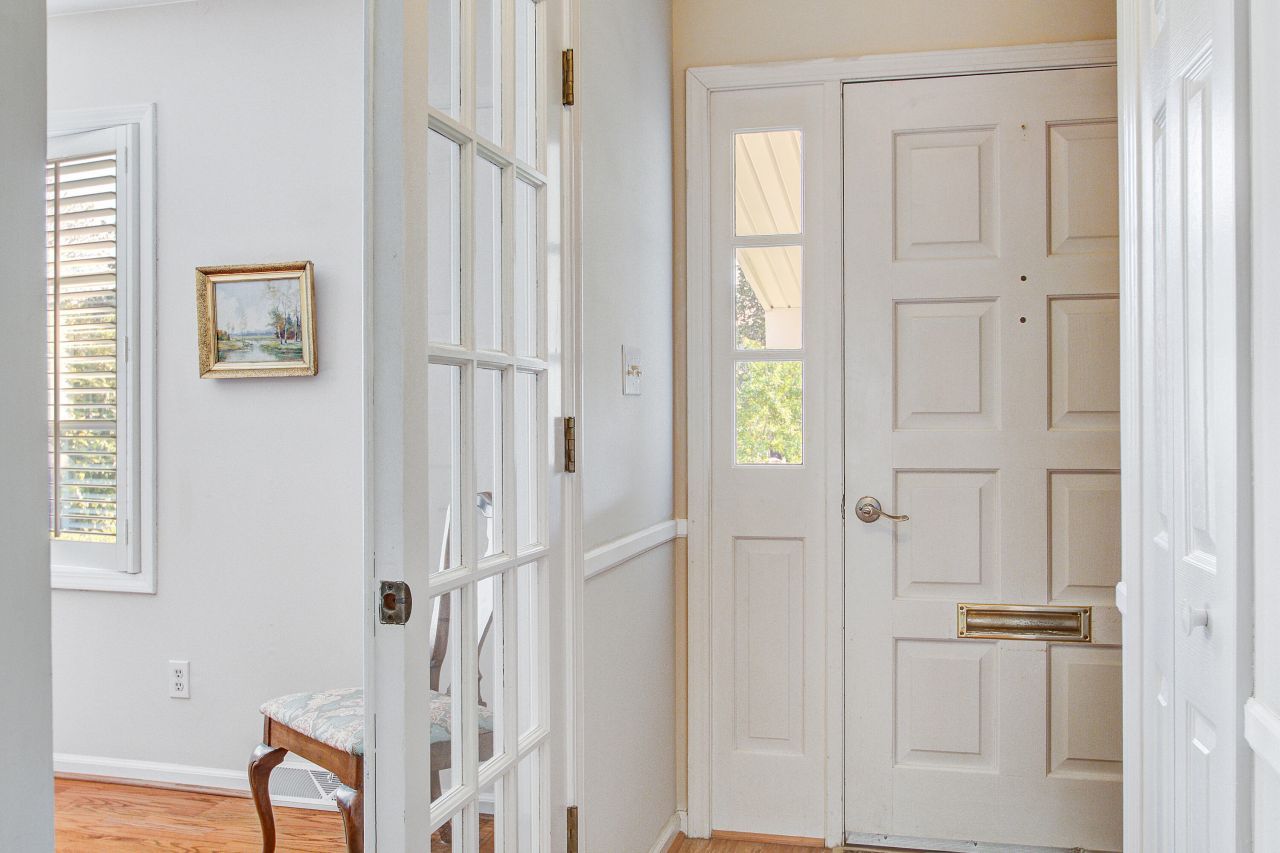 677 Pawley Road Photo 9