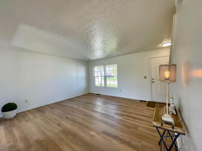 617 Keltonhurst Drive, Pataskala, OH 43062 Photo 10