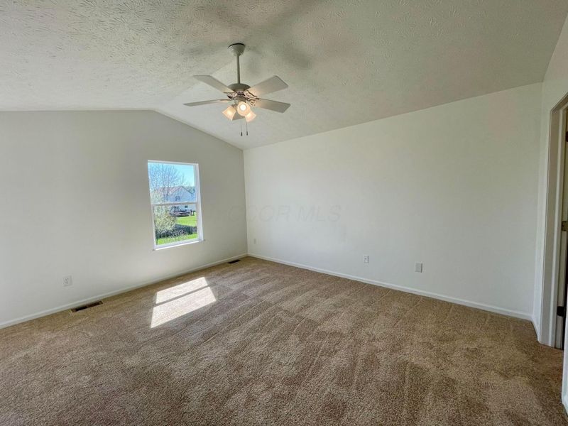 617 Keltonhurst Drive, Pataskala, OH 43062 Photo 21