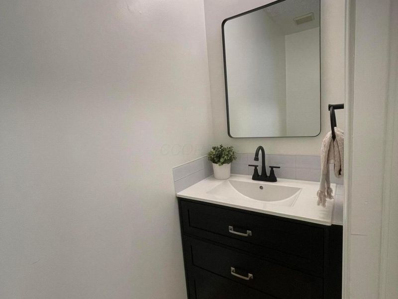 617 Keltonhurst Drive, Pataskala, OH 43062 Photo 23