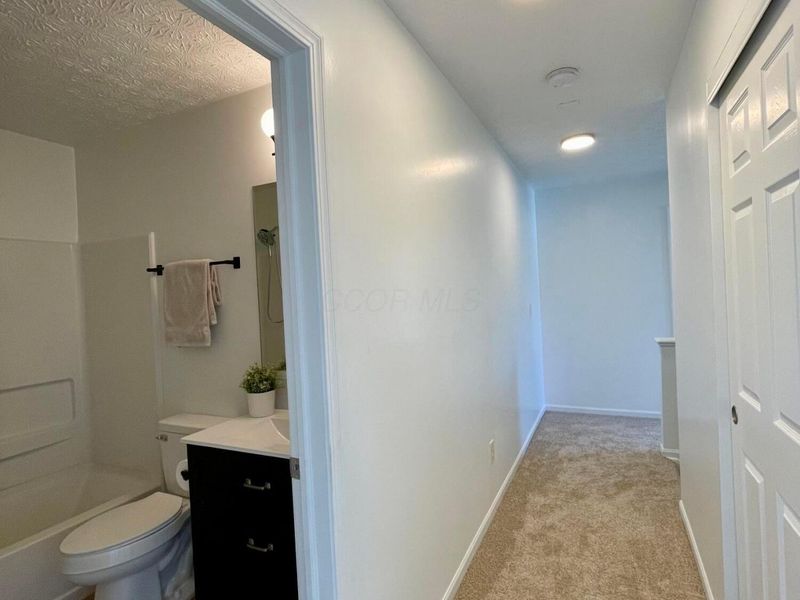 617 Keltonhurst Drive, Pataskala, OH 43062 Photo 34