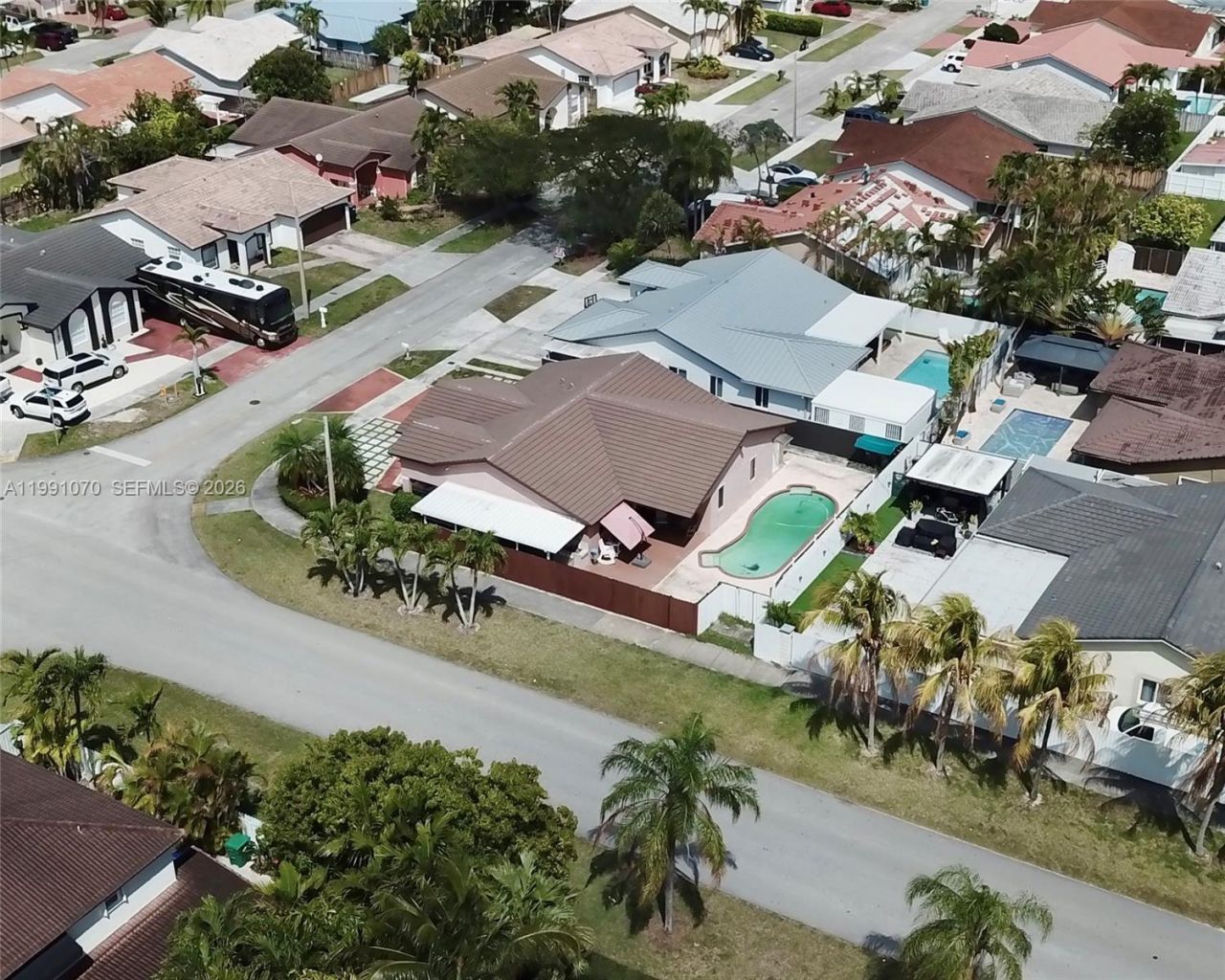 15182 SW 171st St, Miami, FL 33187 Photo