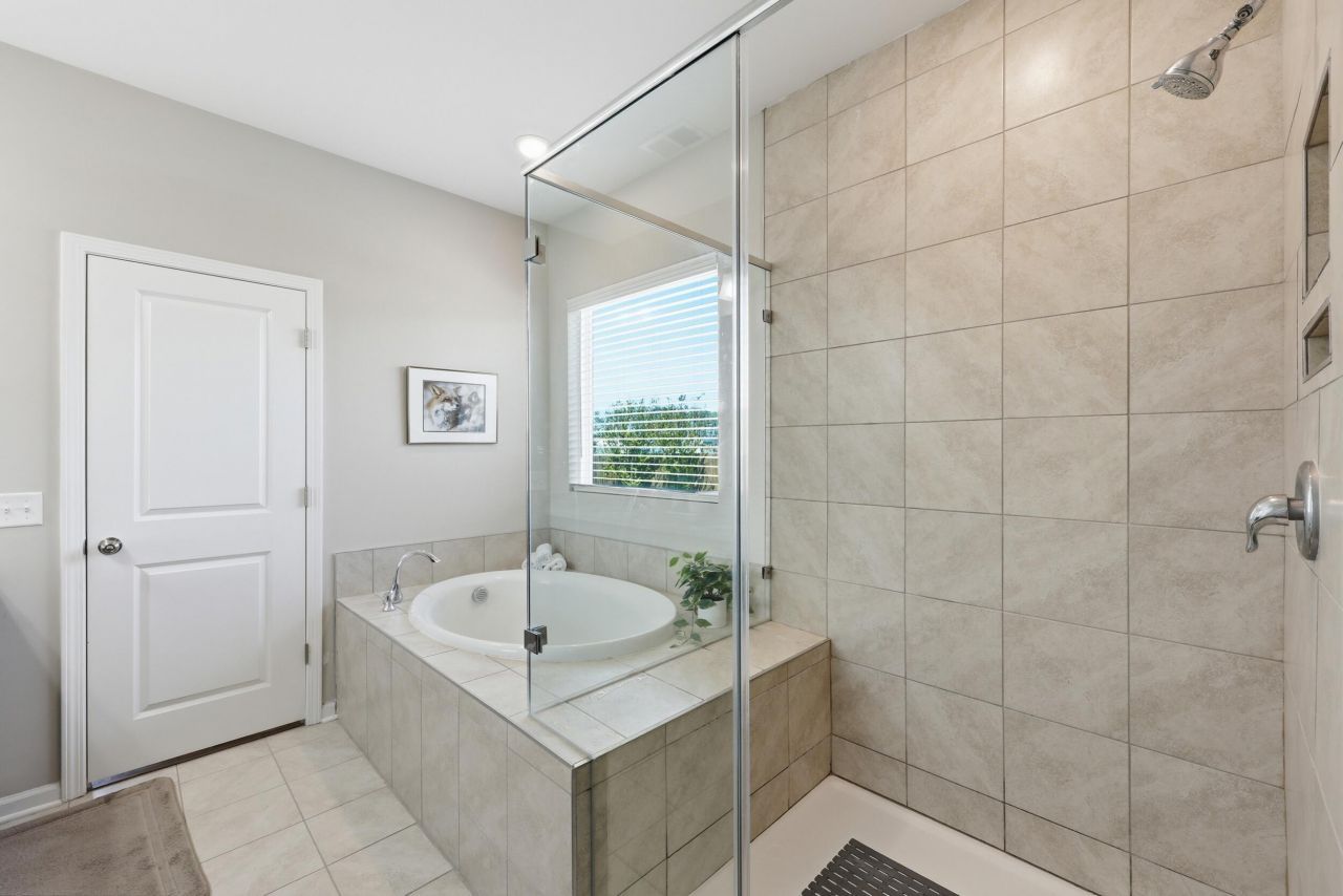 123 Lakelyn Road Photo 19