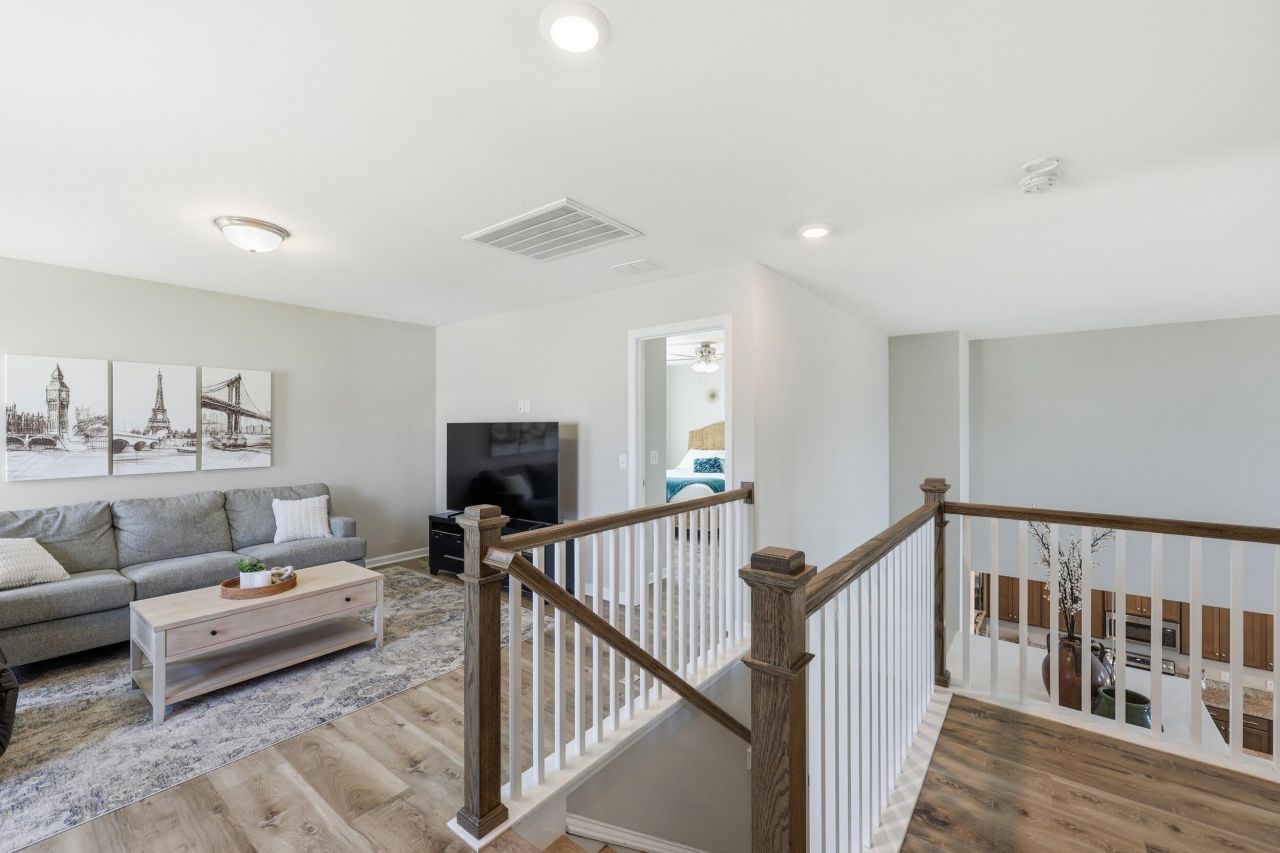 123 Lakelyn Road Photo 24