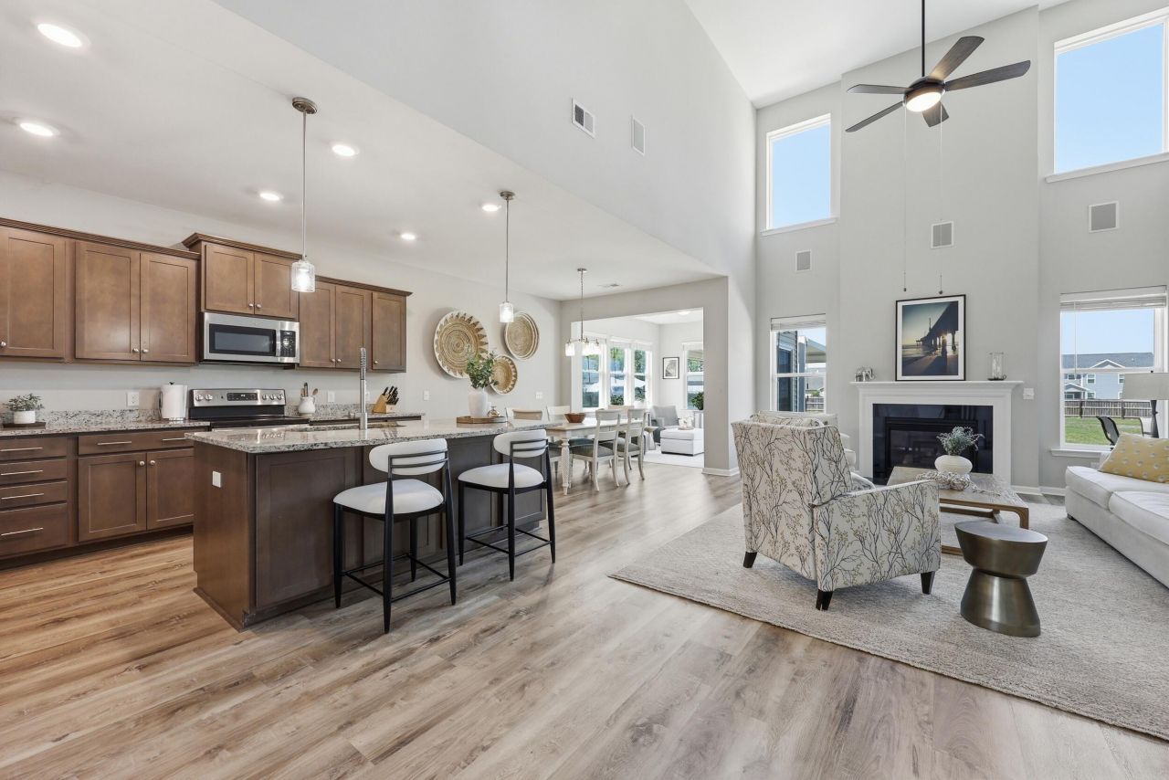 123 Lakelyn Road Photo 7