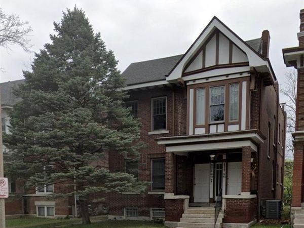 6145 Pershing Avenue, St Louis, MO 63112