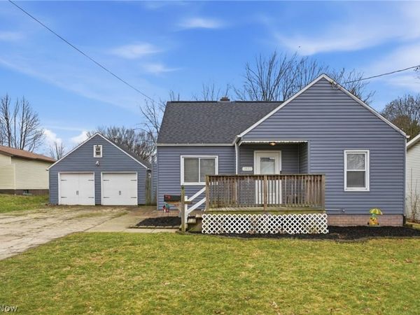 1852 Cramer Avenue , Akron, OH 44312