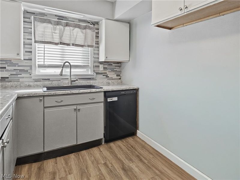 1852 Cramer Avenue, Akron, OH 44312 Photo 13