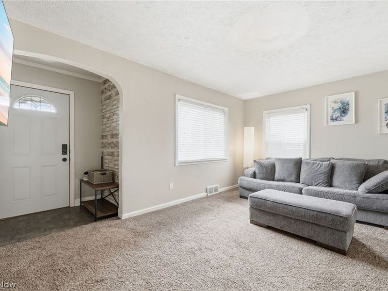 1852 Cramer Avenue, Akron, OH 44312 Photo 6