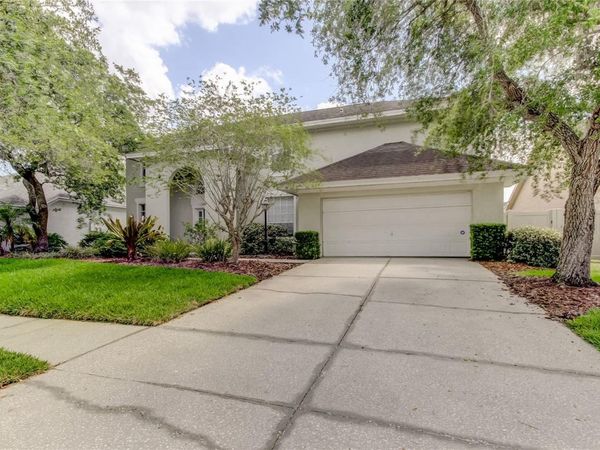 9401 WOODBAY DRIVE , TAMPA, FL 33626