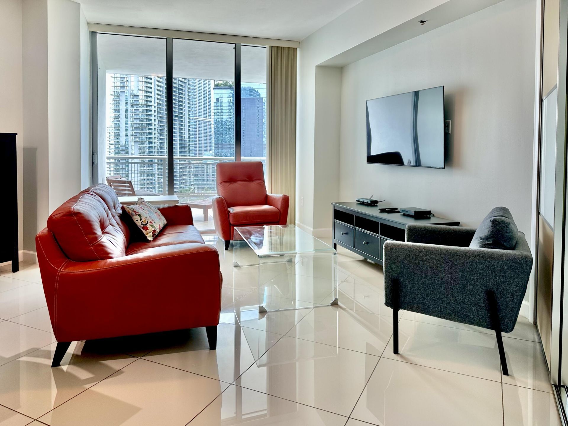 350 S Miami Avenue, Unit 2708, Miami, FL 33130 Photo