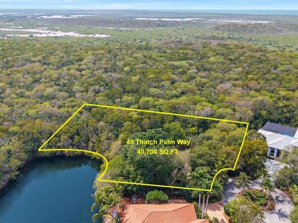 48 Thatch Palm Way , Key Largo, FL 33037