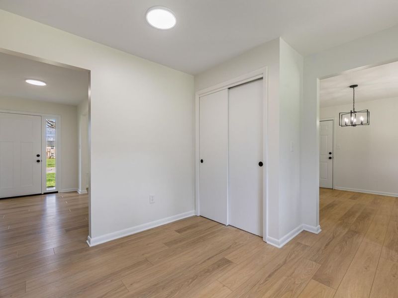 435 Blackstone Drive, Dayton, OH 45459 Photo 12