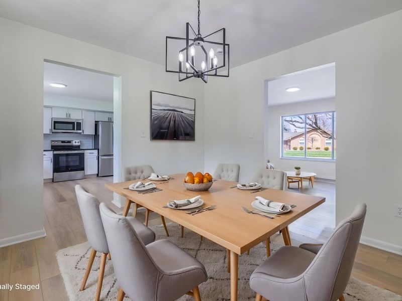 435 Blackstone Drive, Dayton, OH 45459 Photo 9