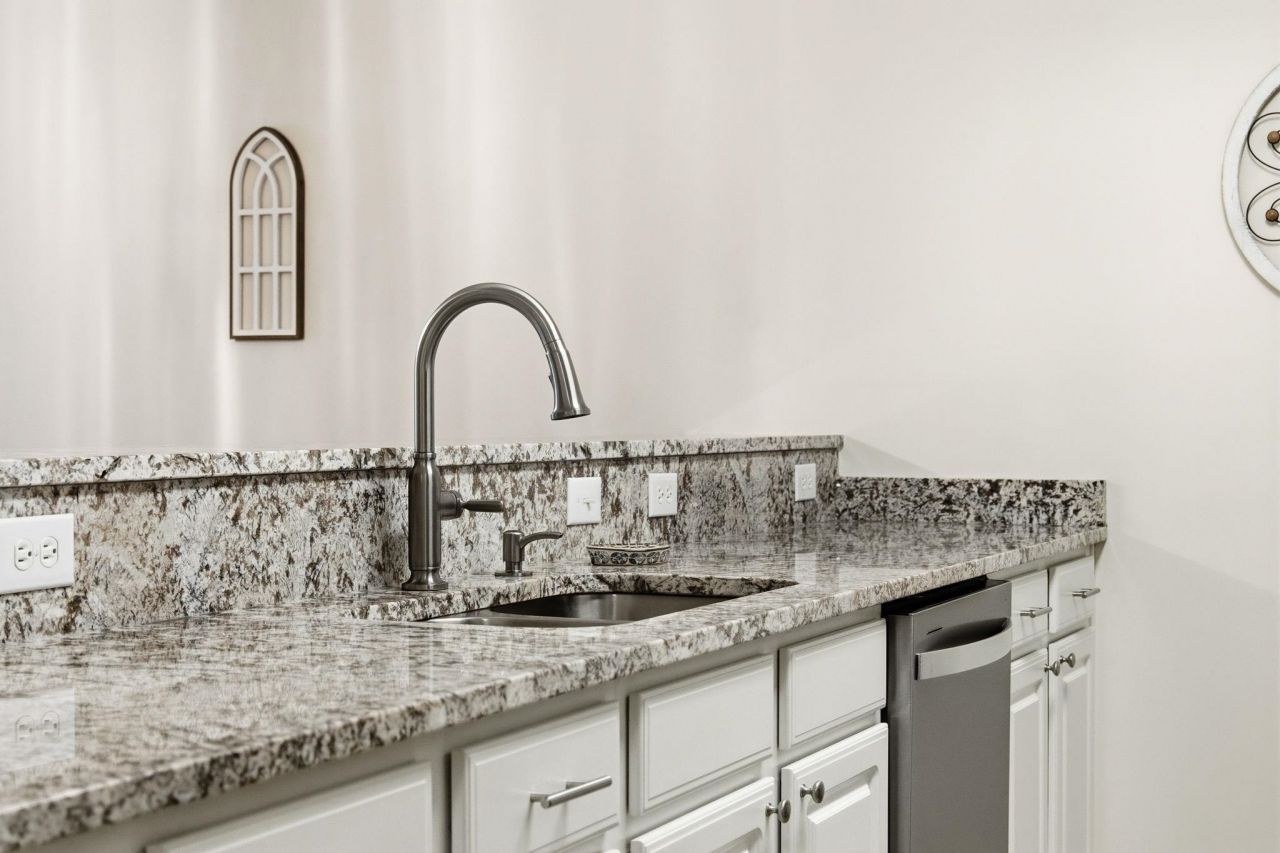 4849 Meadowsweet Dr. Photo 17