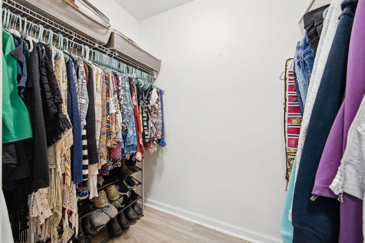 4849 Meadowsweet Dr. Photo 24