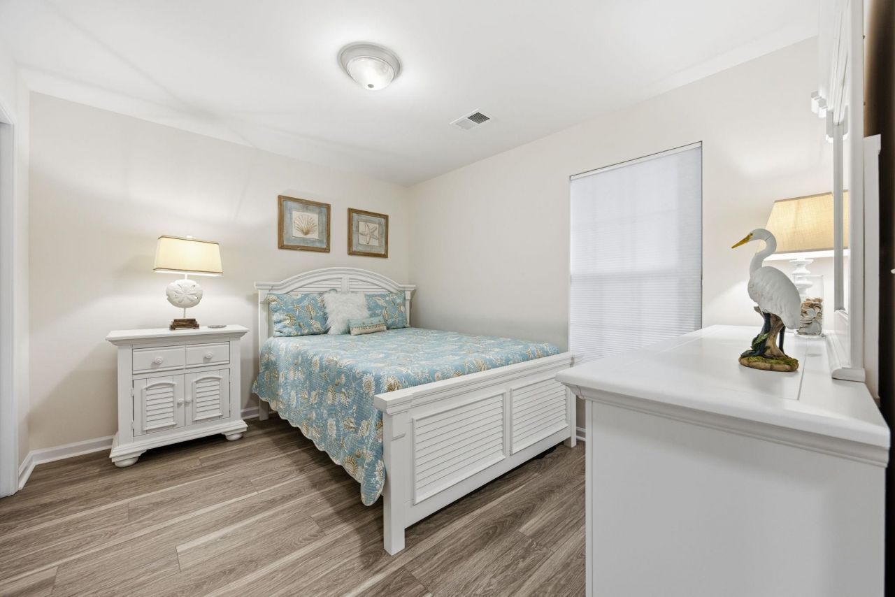 4849 Meadowsweet Dr. Photo 29