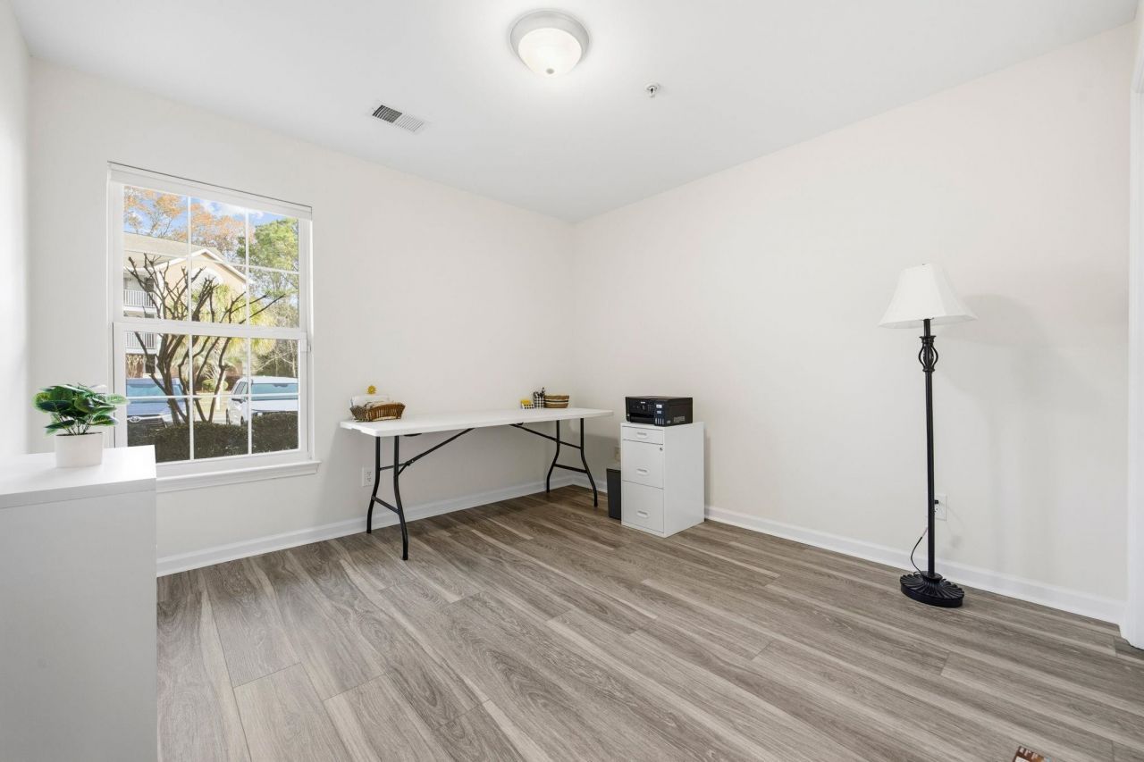 4849 Meadowsweet Dr. Photo 32