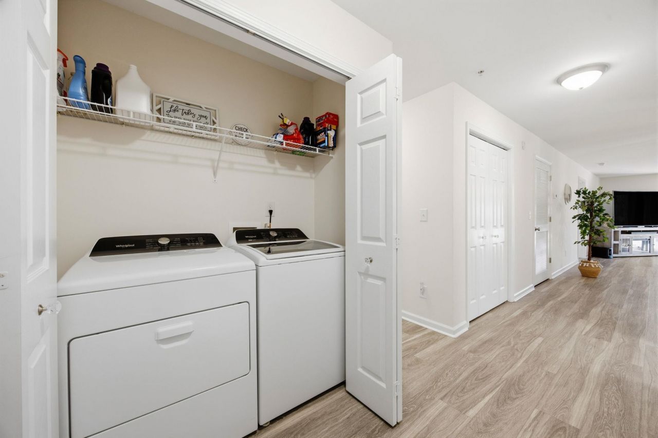 4849 Meadowsweet Dr. Photo 35