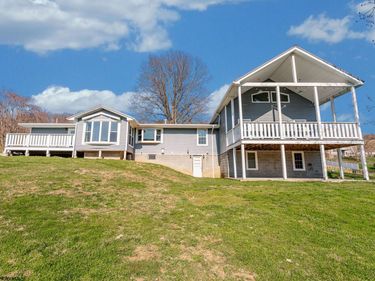 486 Saint Francis Way, Bridgeport, WV 26554