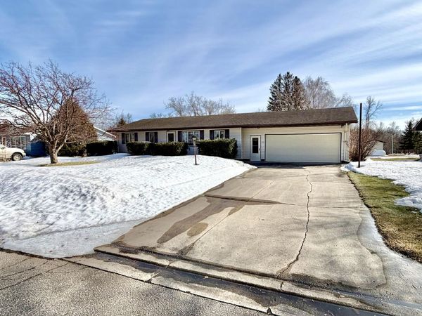 221 1ST Street, Stephen, MN 56757