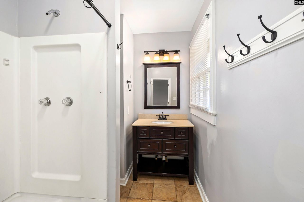 509 Winn Street Photo 22