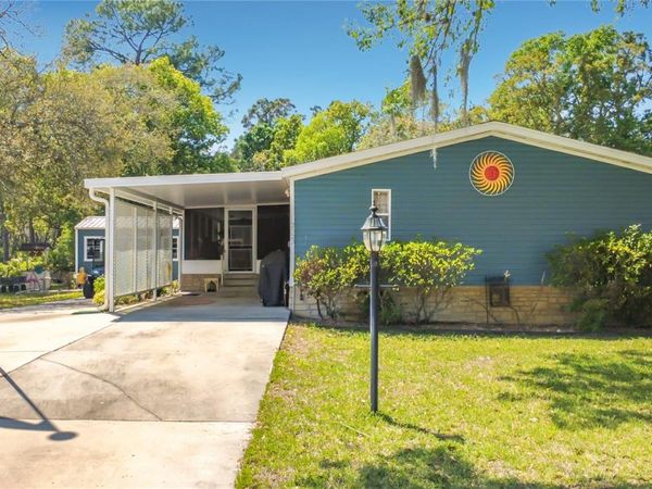 2523 KAREN DRIVE , MOUNT DORA, FL 32757