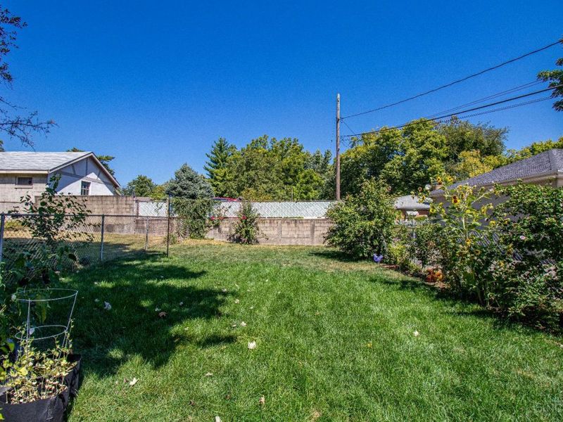 710 E Ross Avenue, Saint Bernard, OH 45217 Photo 27