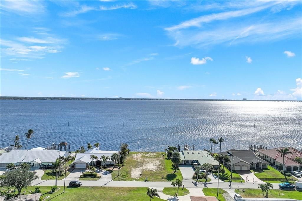2330 SE 28th St, Cape Coral, FL 33904 Photo
