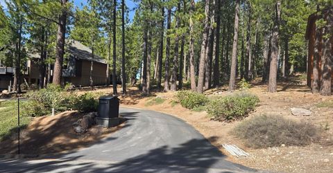 13080 Roundhill Drive, Truckee, CA 96161 Photo