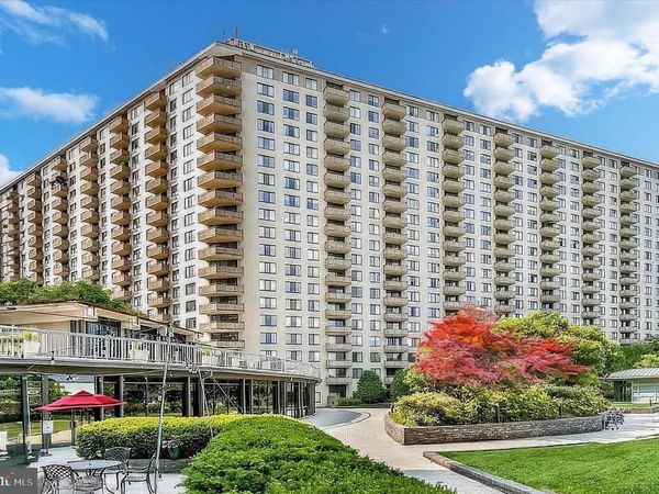 5225 POOKS HILL ROAD, Unit 715N, BETHESDA, MD 20814