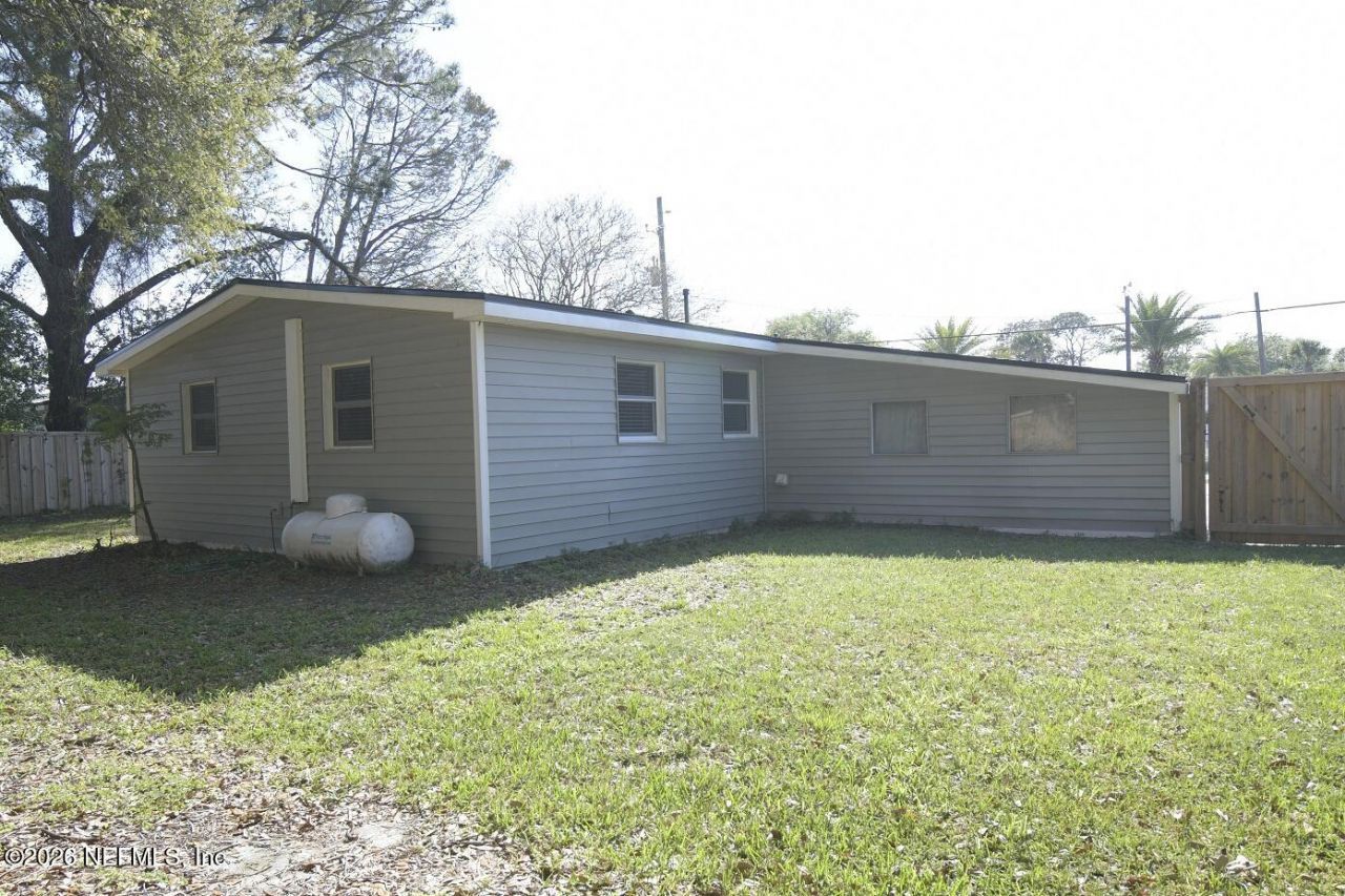 477 Sailfish Drive E, Atlantic Beach, FL 32233 Photo
