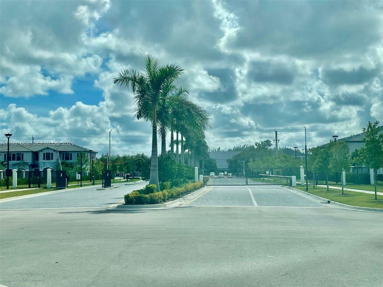 28562 SW 134th Ct , Miami, FL 33033 Photo